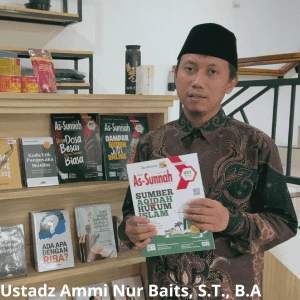 Ustadz Ammi Nur Baits